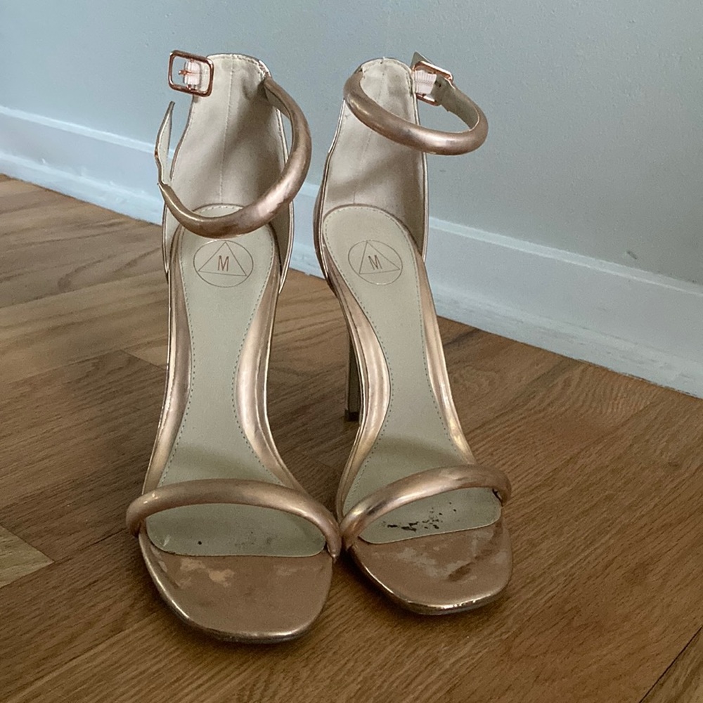 Rose gold high-heeled sandals (open-toe)
